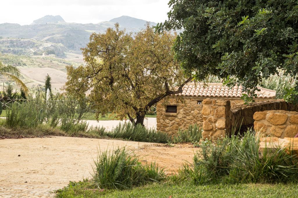 Agriturismo Feudo Muxarello Aragona Exterior foto