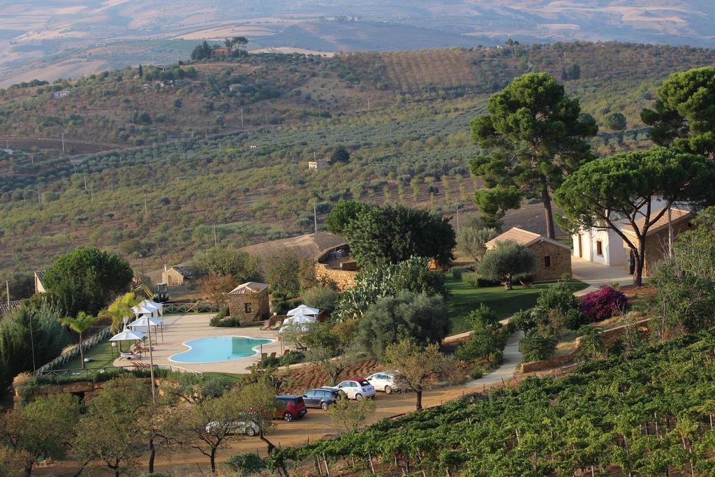 Agriturismo Feudo Muxarello Aragona Exterior foto
